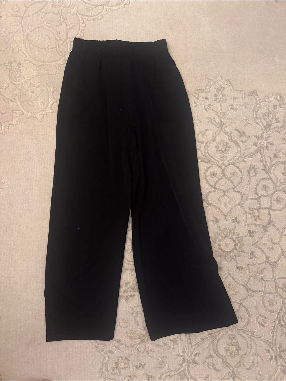 Elegant Black Wide-Leg Pull-On Pants
